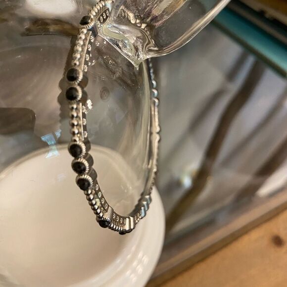 EUC Beautiful Art Deco Bracelet. - Picture 1 of 10
